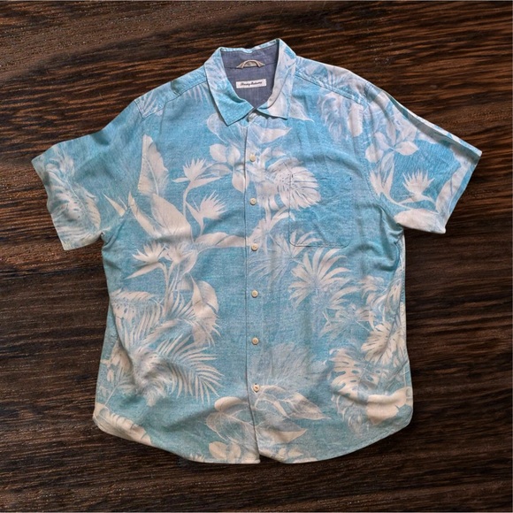 Tommy Bahama Light Blue Tropical Print Men's Rayon Button Down Shirt Sz XL/TG - Picture 1 of 11